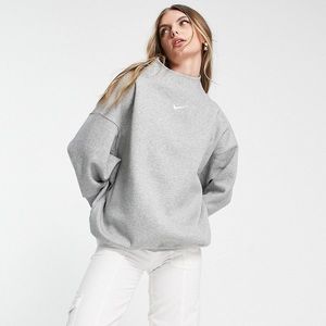 Oversized Nike Turtleneck Sweatshirt